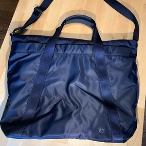 Lululemon Carry The Day Bag 22L